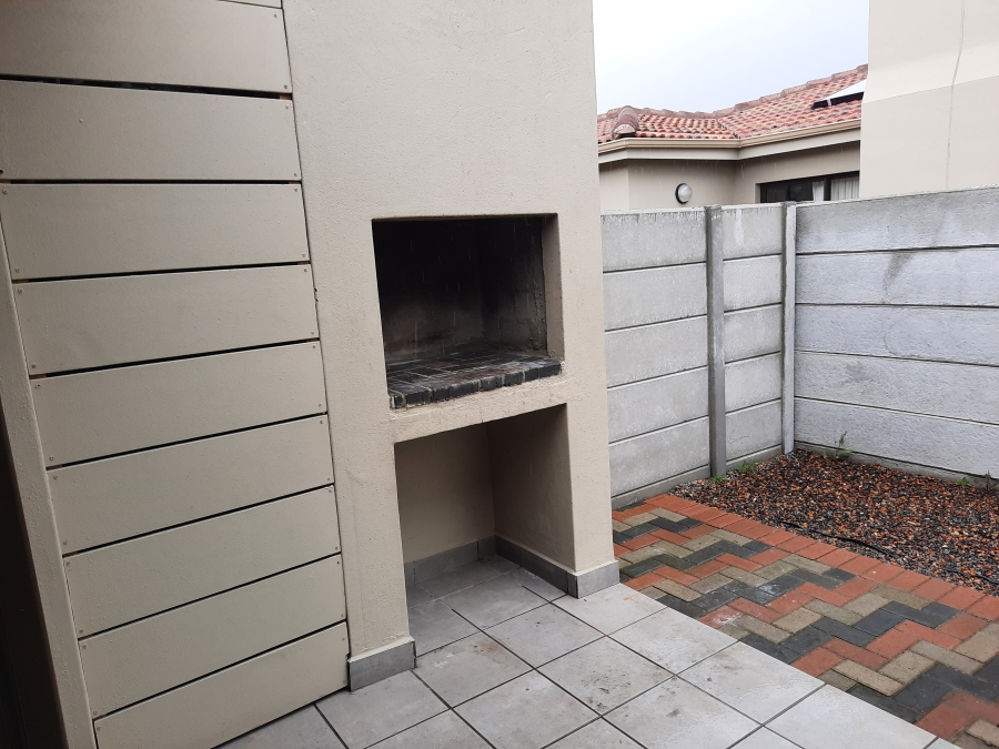 To Let 3 Bedroom Property for Rent in Highbury Western Cape